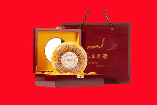 收购资讯:晴隆县回收冬虫夏草是按克吗